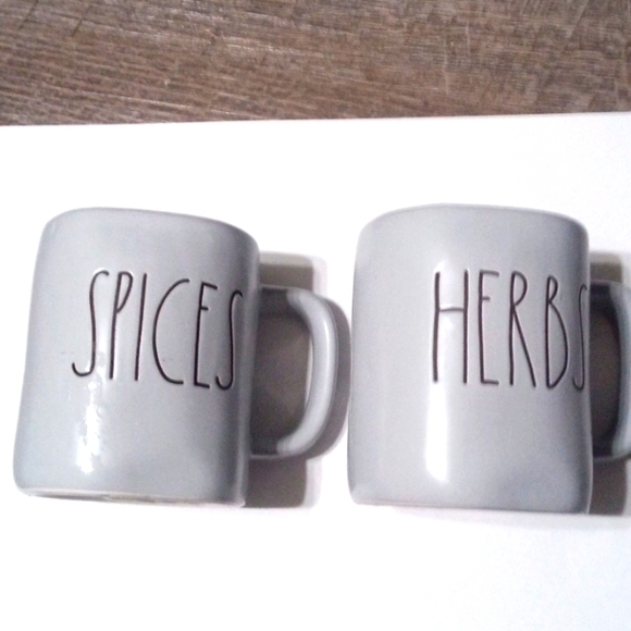 Rae Dunn Artisan Collection Spices and Herbs Shakers Large 5" by 4". (Set - Picture 1 of 4